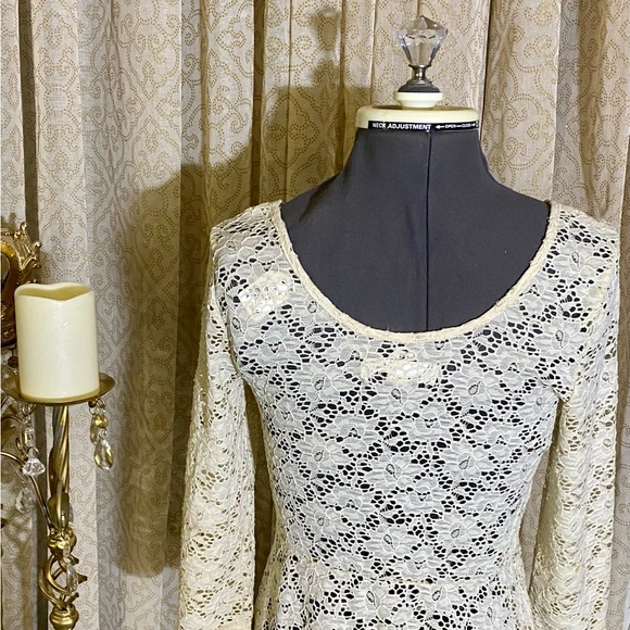 🛍️💲5 FOR $25 CLEARANCE SALE 🛍️💲 - Picture 2 of 9